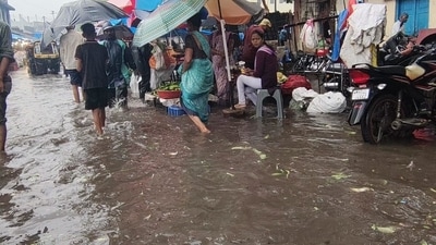 Flooding in the Surya river submerged a bridge in Manor, hindering the movement between Wada and Manor, district disaster management cell chief Vivekanand Kadam told PTI. (Praful Gangurde/HT photo) Flooding in the Surya river submerged a bridge in Manor, hindering the movement between Wada and Manor, district disaster management cell chief Vivekanand Kadam told PTI. (Praful Gangurde/HT photo)