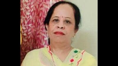 Naresh Kumari was returning home with her husband after purchasing his medicines from PGIMER, Chandigarh. (HT) Naresh Kumari was returning home with her husband after purchasing his medicines from PGIMER, Chandigarh. (HT)