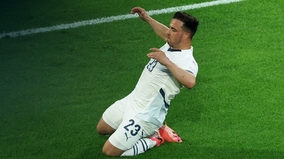 Switzerland's Xherdan Shaqiri celebrates scoring their first goal (REUTERS)