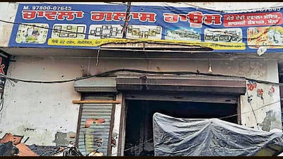 The blaze also spread to nearby shops in Khanna on Thursday. (HT Photo)