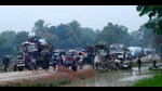 Civilians being displaced from parts of Kilinochchi and Mullaitivu districts after the Sri Lankan army’s military offensive in January 2009. (Courtesy Tamils Rehabilitation Organisation)