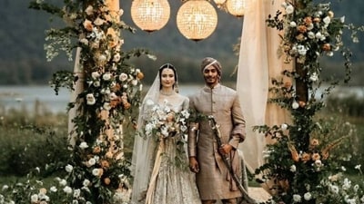 Decor tips to infuse your wedding with Bohemian charm using eclectic floral styling (Photo by Belle The Magazine) Decor tips to infuse your wedding with Bohemian charm using eclectic floral styling (Photo by Belle The Magazine)