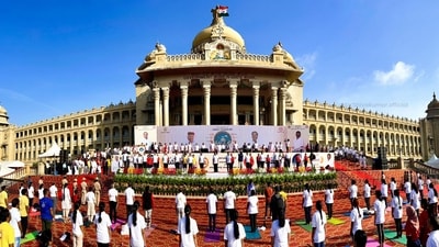 International Yoga Day celebrated with fanfare in Karnataka International Yoga Day celebrated with fanfare in Karnataka