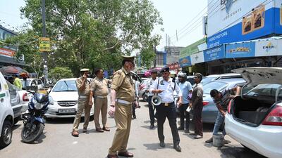 The drive, being held from June 11 to June 25, has been initiated following directions from Uttar Pradesh additional director general of police (traffic) Badugu Deva Paulson to the Noida traffic police to penalise anyone violating these rules. (Sunil Ghosh/HT Photo) The drive, being held from June 11 to June 25, has been initiated following directions from Uttar Pradesh additional director general of police (traffic) Badugu Deva Paulson to the Noida traffic police to penalise anyone violating these rules. (Sunil Ghosh/HT Photo)