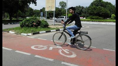 The proposal was presented during a meeting of the District Road Safety Committee (DRSC) held on Friday. (HT file photo for representation) The proposal was presented during a meeting of the District Road Safety Committee (DRSC) held on Friday. (HT file photo for representation)