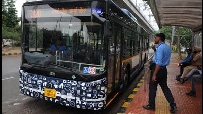 To facilitate smoother traffic flow, bus lay-byes will be included at BQS locations wherever feasible, GMDA said officials. (HT Photo)