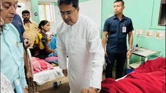 Tripura CM Manik Saha visited the students at the hospital on Thursday (Twitter Photo)