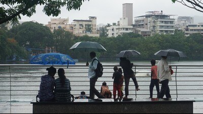 Areas like Naupada in Thane, Daulat Nagar and Kopri received the most rain, between 20 to 30mm. (Praful Gangurde / HT Photo) Areas like Naupada in Thane, Daulat Nagar and Kopri received the most rain, between 20 to 30mm. (Praful Gangurde / HT Photo)