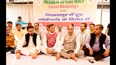 BJP state party chief Rajeev Bindal, former chief minister Jairam Thakur, former Union minister Anurag Thakur, Naina Devi MLA Randhir Sharma, and Bilaspur MLA Randhir Sharma remained present. (HT Photo) BJP state party chief Rajeev Bindal, former chief minister Jairam Thakur, former Union minister Anurag Thakur, Naina Devi MLA Randhir Sharma, and Bilaspur MLA Randhir Sharma remained present. (HT Photo)