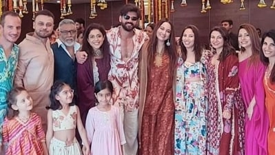 Sonakshi Sinha and Zaheer Iqbal pose with friends at their mehendi ceremony. Sonakshi Sinha and Zaheer Iqbal pose with friends at their mehendi ceremony.