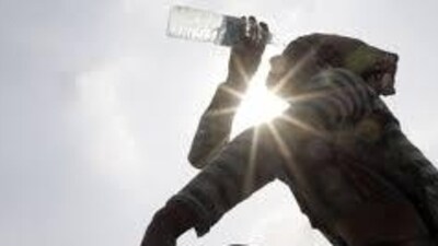 A prolonged heatwave sweeping large parts of the country. (HT File) A prolonged heatwave sweeping large parts of the country. (HT File)