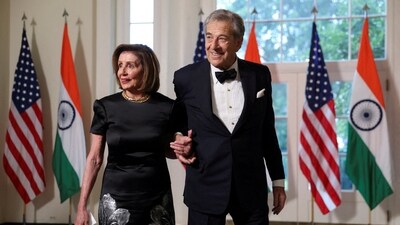 Former Speaker of the House Rep. Nancy Pelosi (D-CA) and her husband Paul Pelosi arrive to attend the State Dinner hosted by President Biden for India's Prime Minister Narendra Modi at the White House in Washington, U.S., June 22, 2023. REUTERS/Julia Nikhinson/File Photo (REUTERS)