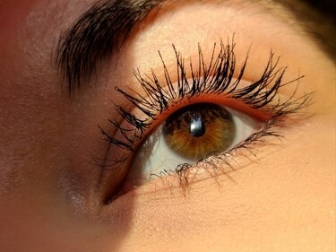 Mascara enhances and defines eyelashes for a fuller, more dramatic look. (Unsplash) Mascara enhances and defines eyelashes for a fuller, more dramatic look. (Unsplash)