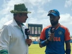 Hardik Pandya (R) talks to Ravi Shastri Hardik Pandya (R) talks to Ravi Shastri