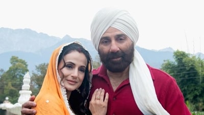 Ameesha Patel was seen with Sunny Deol in Gadar 2. Ameesha Patel was seen with Sunny Deol in Gadar 2.