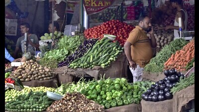 Exotic vegetables have not been spared either. Coloured bell peppers are currently priced at ₹180 per kg, while broccoli costs ₹200 per kg. (HT Photo) Exotic vegetables have not been spared either. Coloured bell peppers are currently priced at ₹180 per kg, while broccoli costs ₹200 per kg. (HT Photo)