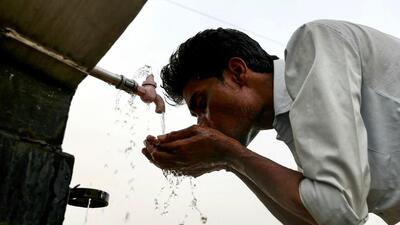 In 2021, the Intergovernmental Panel on Climate Change concluded South Asia is vulnerable to frequent heatwaves and extreme temperatures, where “working conditions will be exacerbated and daytime outdoor work will become dangerous.” (AFP) In 2021, the Intergovernmental Panel on Climate Change concluded South Asia is vulnerable to frequent heatwaves and extreme temperatures, where “working conditions will be exacerbated and daytime outdoor work will become dangerous.” (AFP)