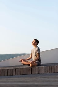 Deep breathing helps in relaxing the nervous system. (Freepik)