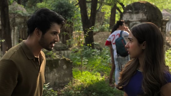 Rohit Saraf and Pashmina Roshan in a still from Ishq Vishk Rebound.