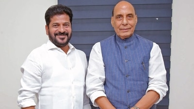 Telangana CM Revanth Reddy calls on Defence Minister Rajnath Singh, in New Delhi on Monday. (ANI) Telangana CM Revanth Reddy calls on Defence Minister Rajnath Singh, in New Delhi on Monday. (ANI)