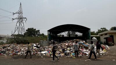 In compliance with Punjab and Haryana high court directives, the city’s primary dumping ground at Phase-8B, Industrial Area, has been closed since June 18, throwing the city’s garbage management into disarray. (HT Photo) In compliance with Punjab and Haryana high court directives, the city’s primary dumping ground at Phase-8B, Industrial Area, has been closed since June 18, throwing the city’s garbage management into disarray. (HT Photo)