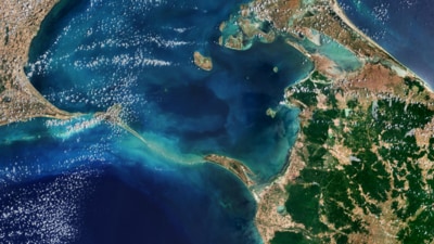 The European Space Agency on Monday shared a high-resolution image of the Ram Setu or Adam’s Bridge, a chain of shoals linking India and Sri Lanka. (European Space Agency) The European Space Agency on Monday shared a high-resolution image of the Ram Setu or Adam’s Bridge, a chain of shoals linking India and Sri Lanka. (European Space Agency)