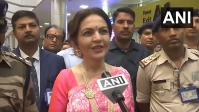 Nita Ambani arrived in Varanasi on Monday and will offer prayers at the Kashi Vishwanath Temple. (X/@ani) Nita Ambani arrived in Varanasi on Monday and will offer prayers at the Kashi Vishwanath Temple. (X/@ani)