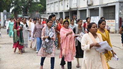Students are seen leaving the exam centre in Patna after appearing for the Bihar BEd CET 2024 exam. (Santosh Kumar) Students are seen leaving the exam centre in Patna after appearing for the Bihar BEd CET 2024 exam. (Santosh Kumar)