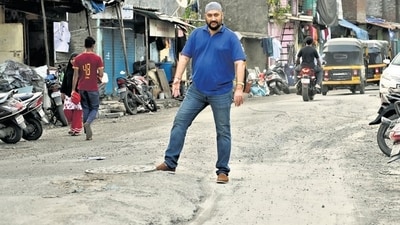 Mumbai, India. June 24, 2024: Residents of Chandivali claimed that the BMC did not properly construct the newly built Powai DP road. June 24, 2024. (Photo by Raju Shinde/HT Photo)