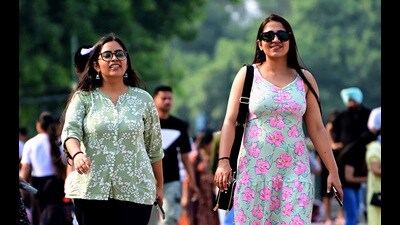 On Monday, pre-monsoon activity was witnessed in Chandigarh. (Keshav Singh/HT) On Monday, pre-monsoon activity was witnessed in Chandigarh. (Keshav Singh/HT)