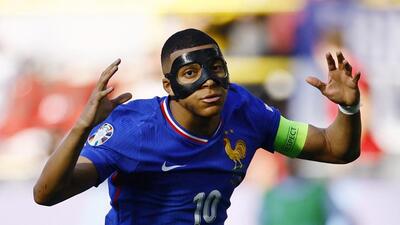 Soccer Football - Euro 2024 - Group D - France v Poland - Dortmund BVB Stadion, Dortmund, Germany - June 25, 2024 France's Kylian Mbappe celebrates scoring their first goal REUTERS/Leon Kuegeler (REUTERS) Soccer Football - Euro 2024 - Group D - France v Poland - Dortmund BVB Stadion, Dortmund, Germany - June 25, 2024 France's Kylian Mbappe celebrates scoring their first goal REUTERS/Leon Kuegeler (REUTERS)