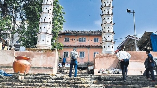 Mumbai, India - June 24, 2024: Stairs of Banganga Tank damage due to JCB, at Walkeshwar, in Mumbai, India, on Monday, June 24, 2024. (Photo by Anshuman Poyrekar/ Hindustan Times) (Hindustan Times)