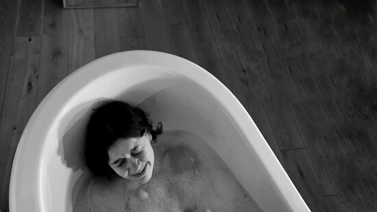 6. The art of letting go:&nbsp;There’s beauty in the broken, but it can only be admired from a distance. Holding onto the broken shards will make your cuts run deeper. Not everything will be in your control, not everyone needs your care. Learn the art of supporting, and not steering, let them navigate their life. Letting go is painful, but cathartic.&nbsp;(Pexels)