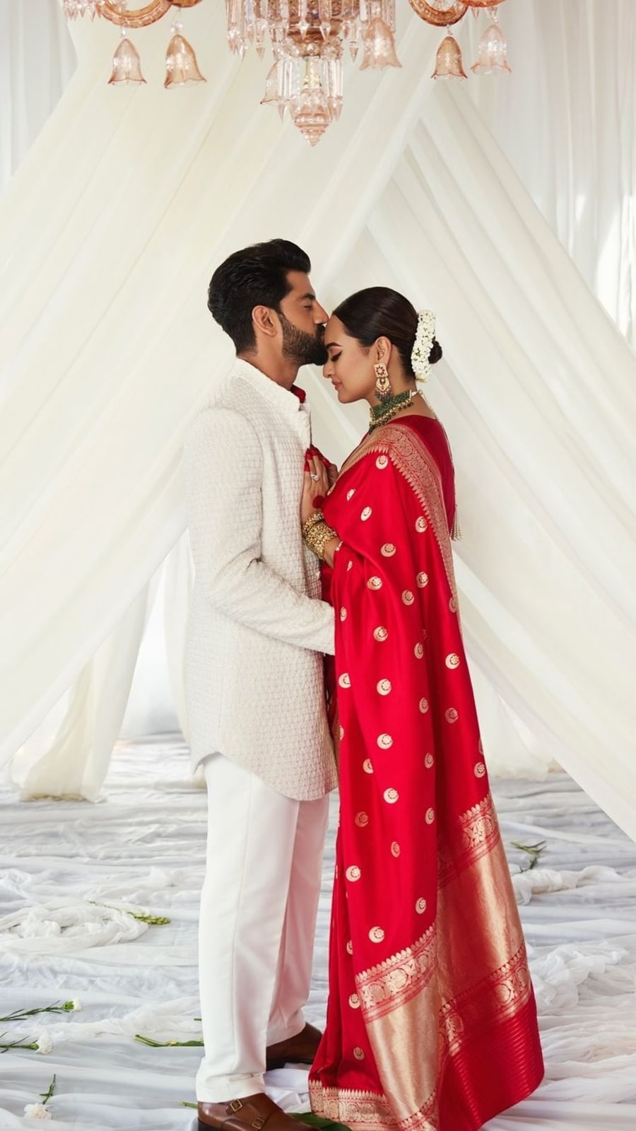 Sonakshi_Sinha_Zaheer_Iqbal