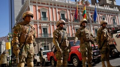 Soldiers stand guard outside the presidential palace in Plaza Murillo in La Paz, Bolivia, Wednesday, June 26, 2024. (AP Photo/Juan Karita) Soldiers stand guard outside the presidential palace in Plaza Murillo in La Paz, Bolivia, Wednesday, June 26, 2024. (AP Photo/Juan Karita)
