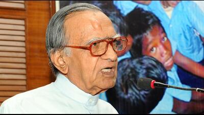 Former foreign secretary Muchkund Dubey addressing a conference in Ranchi in June 2017 (Diwakar Prasad/ HT FILE PHOTO) Former foreign secretary Muchkund Dubey addressing a conference in Ranchi in June 2017 (Diwakar Prasad/ HT FILE PHOTO)