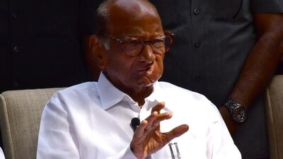 Mumbai, India – June 04, 2024: NCP Chief Sharad Pawar along with party leaders Jayant Patil and Supriya Sule, addresses a press conference, at Silver Oak, in Mumbai, India, on Tuesday, June 04, 2024. (Photo by Bhushan Koyande/HT Photo) Mumbai, India – June 04, 2024: NCP Chief Sharad Pawar along with party leaders Jayant Patil and Supriya Sule, addresses a press conference, at Silver Oak, in Mumbai, India, on Tuesday, June 04, 2024. (Photo by Bhushan Koyande/HT Photo)
