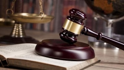 Mediation is when a mediator is appointed to help disputing parties reach an agreement outside the court. Mediation is when a mediator is appointed to help disputing parties reach an agreement outside the court.