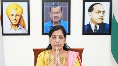Whole system trying to ensure Delhi CM doesn't get bail, this is dictatorship, said Sunita Kejriwal. (HT Photo) Whole system trying to ensure Delhi CM doesn't get bail, this is dictatorship, said Sunita Kejriwal. (HT Photo)
