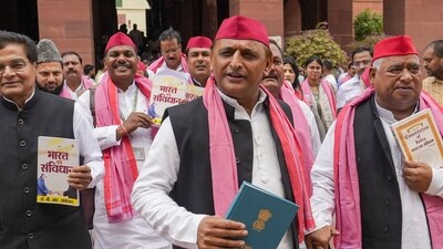 He alleged that the problems of chief ministers have increased since the BJP formed the government at the Centre. (Internal ) He alleged that the problems of chief ministers have increased since the BJP formed the government at the Centre. (Internal )