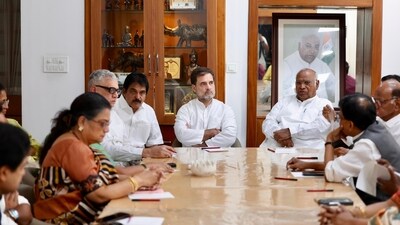 Rahul Gandhi, Congress chief Mallikarjun Kharge at the INDIA bloc meeting. Rahul Gandhi, Congress chief Mallikarjun Kharge at the INDIA bloc meeting.