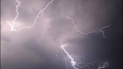 Thunderstorms, lightning and gusty winds are expected in many places in east and west UP. (Pic for representation)