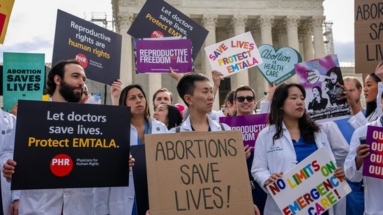 Emergency abortions in Idaho can continue for the time being, US Supreme Court says (Photo by Andrew Harnik / GETTY IMAGES NORTH AMERICA / Getty Images via AFP) (Getty Images via AFP)
