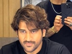 MS Dhoni gets a great new look thanks to Alim Hakim: See all his latest celebrity makeovers MS Dhoni gets a great new look thanks to Alim Hakim: See all his latest celebrity makeovers