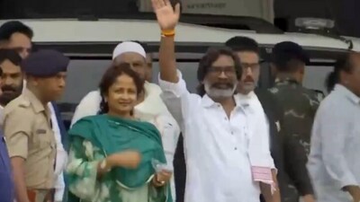 Jharkhand Mukti Morcha leader Hemant Soren was granted bail by the High Court in a land scam case early today. (ANI) Jharkhand Mukti Morcha leader Hemant Soren was granted bail by the High Court in a land scam case early today. (ANI)