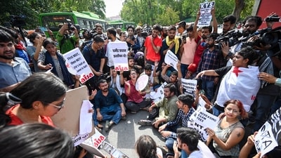 NEET Row: Students from various student organizations protest outside the Ministry of Education over the issues of NEET exam (Sanchit Khanna/HT Photo) NEET Row: Students from various student organizations protest outside the Ministry of Education over the issues of NEET exam (Sanchit Khanna/HT Photo)