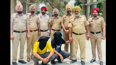 Punjab Police on Friday busted a major inter-state opium smuggling racket operating from Jharkhand with the arrest of two smugglers with 66kg of the contraband in Fazilka. (HT Photo) Punjab Police on Friday busted a major inter-state opium smuggling racket operating from Jharkhand with the arrest of two smugglers with 66kg of the contraband in Fazilka. (HT Photo)