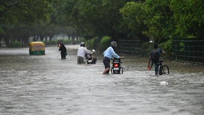 Waterlogged roads in Dwarka area of Delhi on Friday. (Vipin Kumar/ HT Photo) Waterlogged roads in Dwarka area of Delhi on Friday. (Vipin Kumar/ HT Photo)