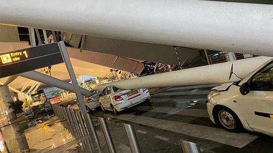 Roof collapses at Terminal 1 of Delhi Airport (ANI)