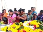 Kallakurichi: Relatives mourn near the mortal remains of people who died after consuming spurious liquor, in Kallakurichi, Friday, June 21, 2024. (PTI Photo/R Senthilkumar) 